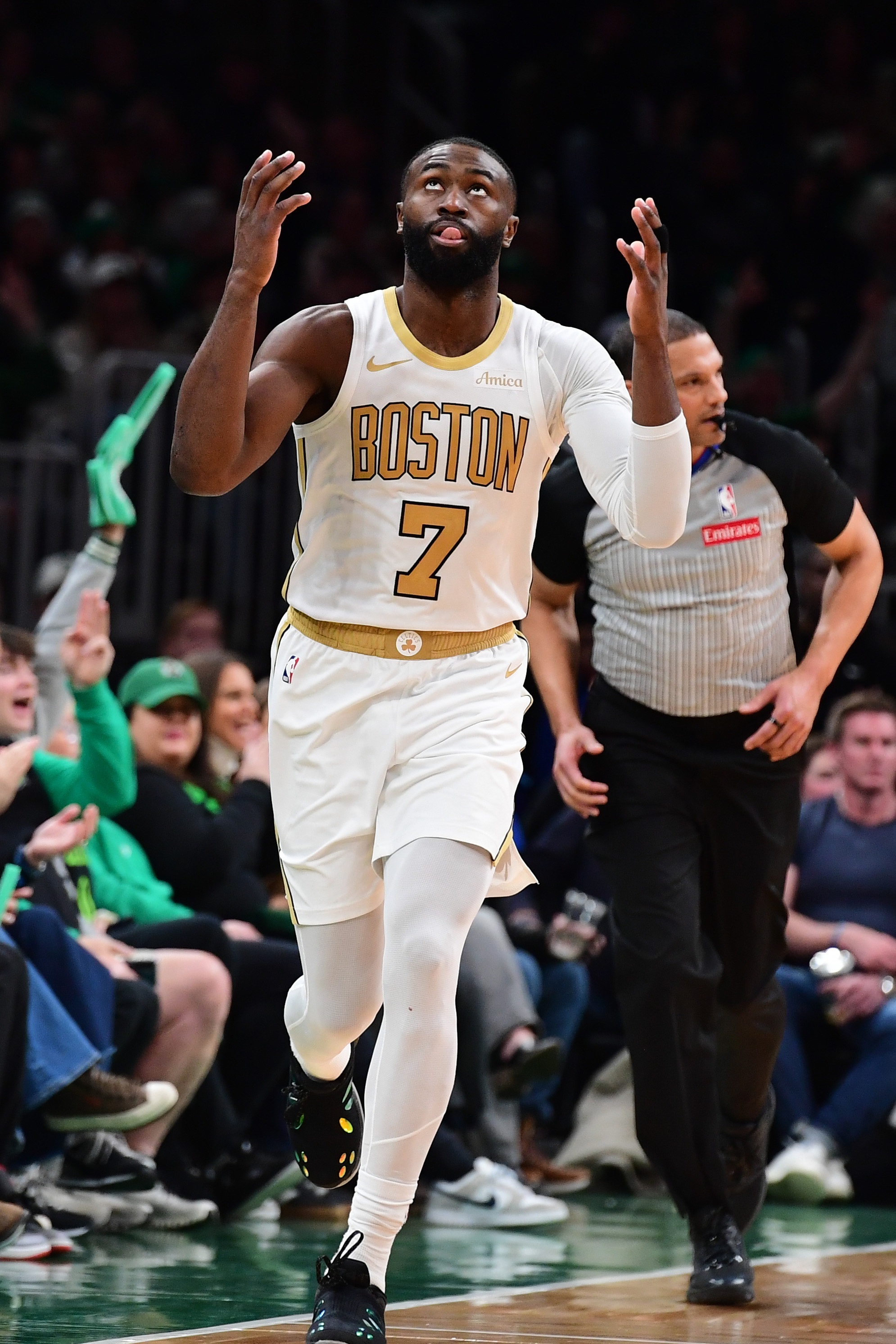 xingkongsports-斯波：杰伦·布朗展现了很强的耐力 抗住了现在所承担的所有责任