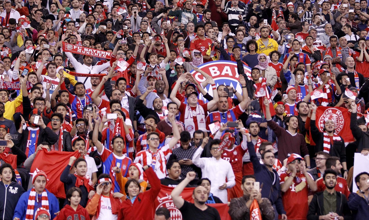 xingkongsports-拜仁球迷组织回应与警方冲突：责任在警方，他们采取了暴力袭击