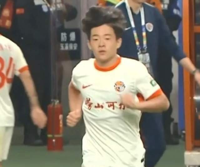 必须点赞！足协为中超球员开绿灯：允许延迟到国少队报到！